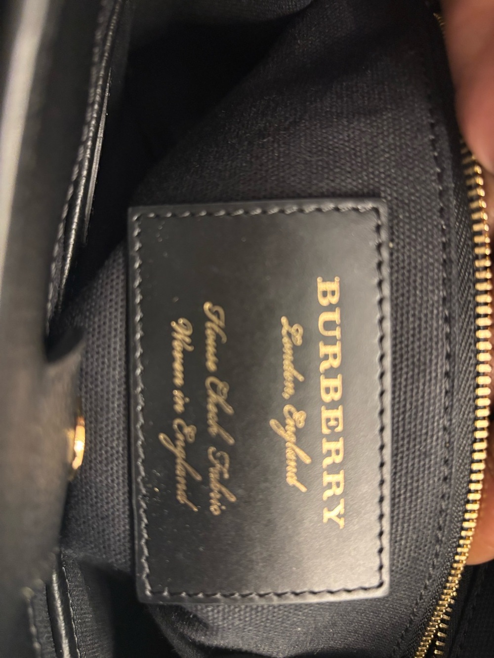 100% AUTHENTIC Burberry Derby Calfskin House Check Banner Tote Small, Like new! - Picture 8 of 15
